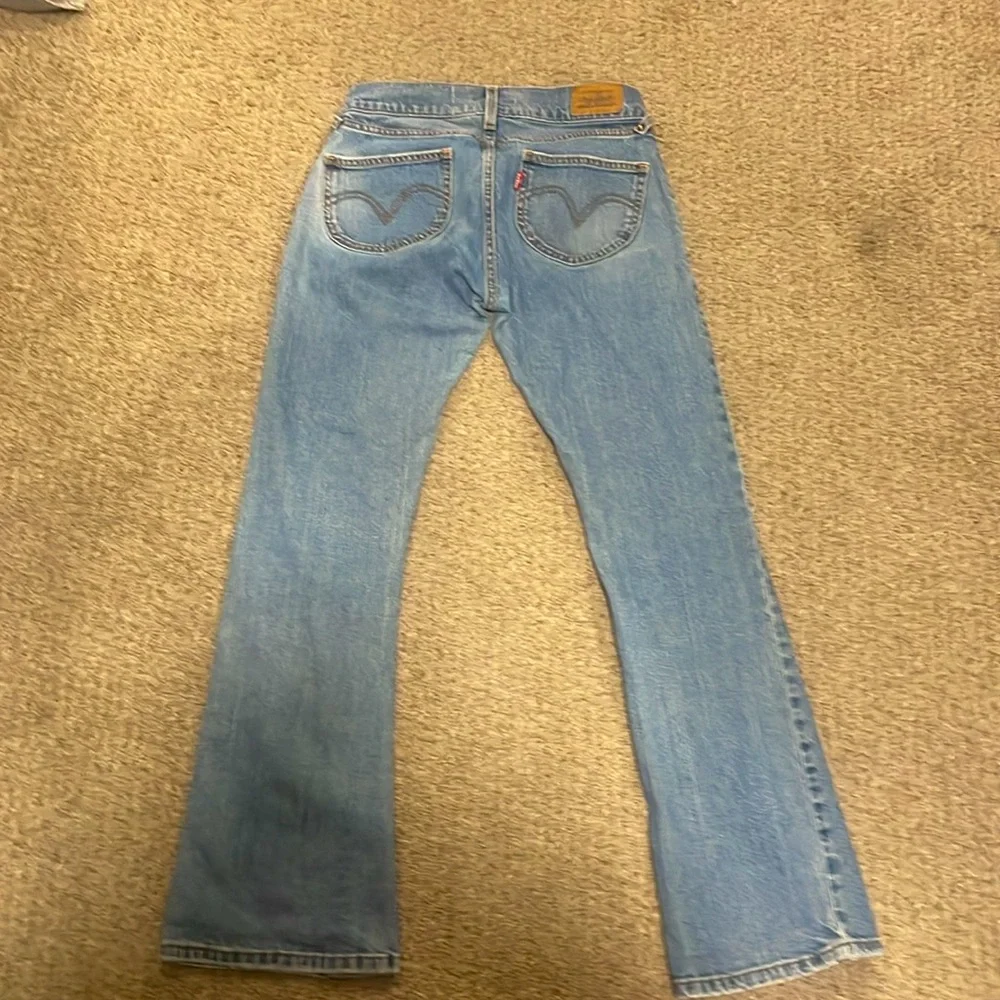 Levi’s Low Rise Jeans - Picture 2 of 2